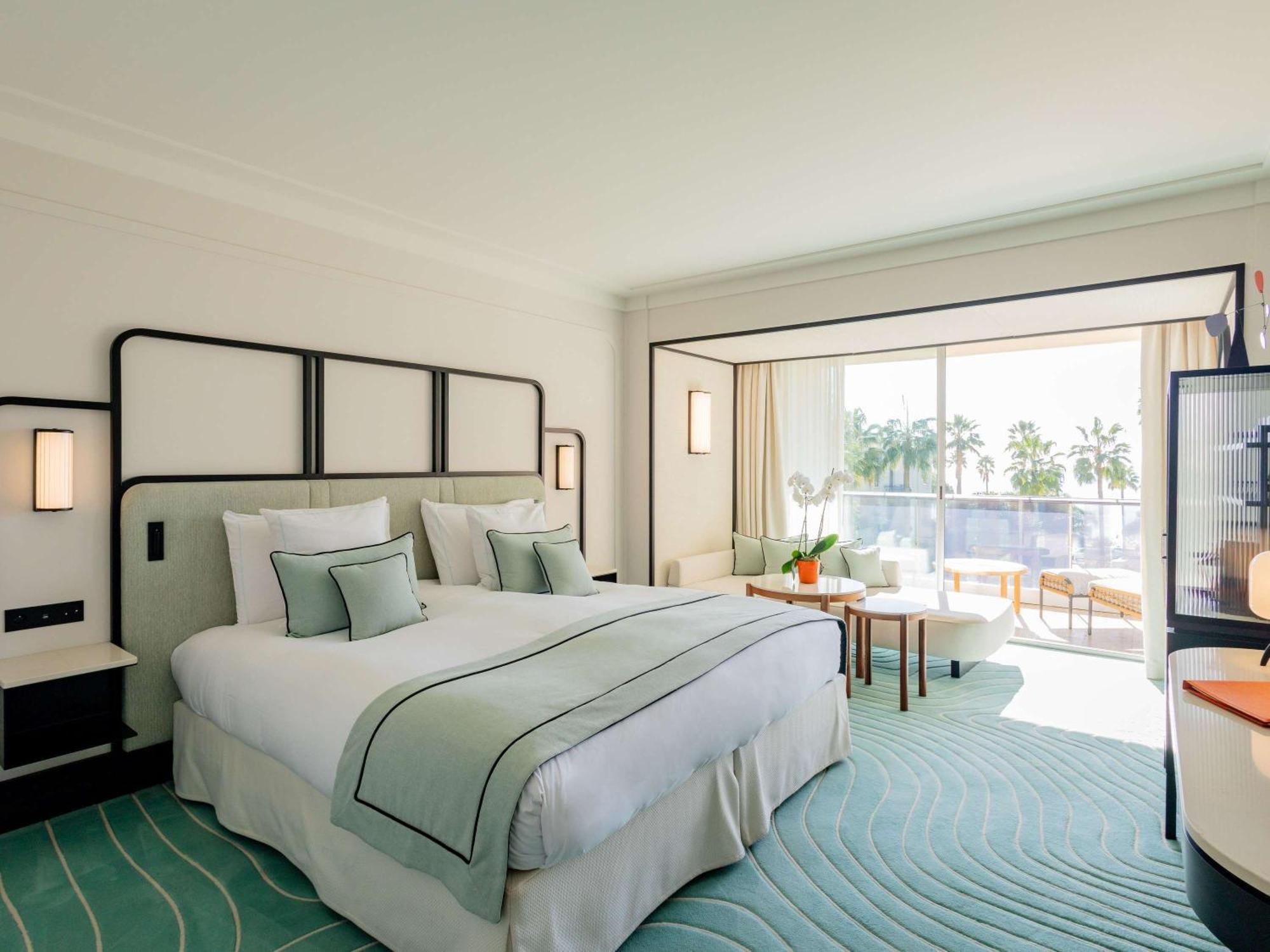 Mondrian 5*
